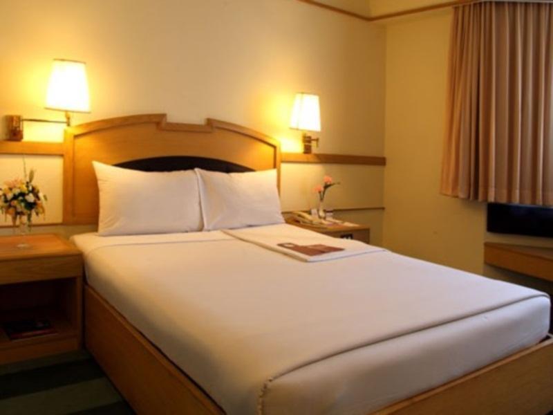 Chon Inter Hotel Çonburi Oda fotoğraf